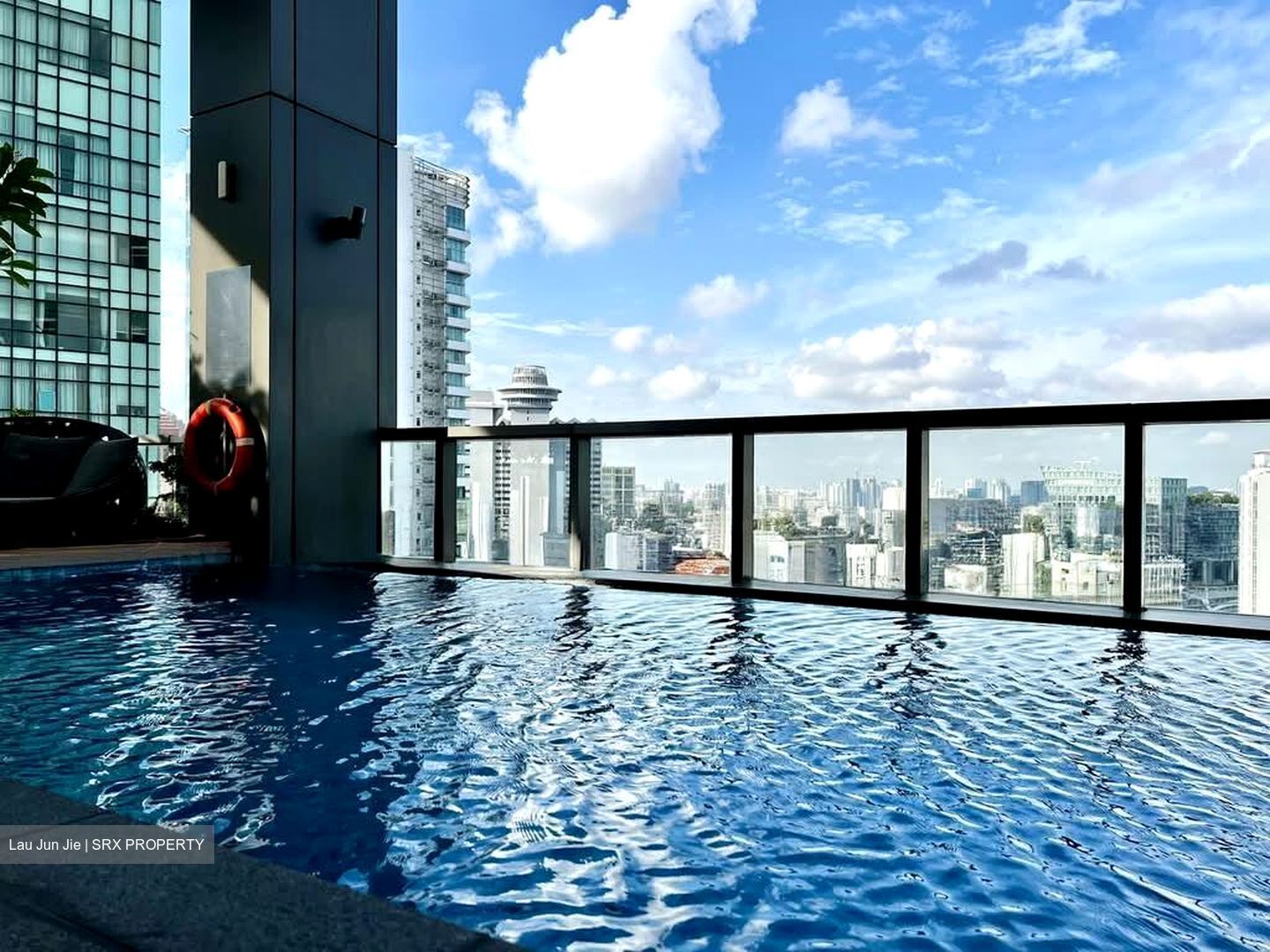 New Futura (D9), Condominium #558275151